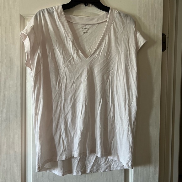 Frame Denim Le Mid Rise V-Neck Tee in Soft white - Picture 1 of 3